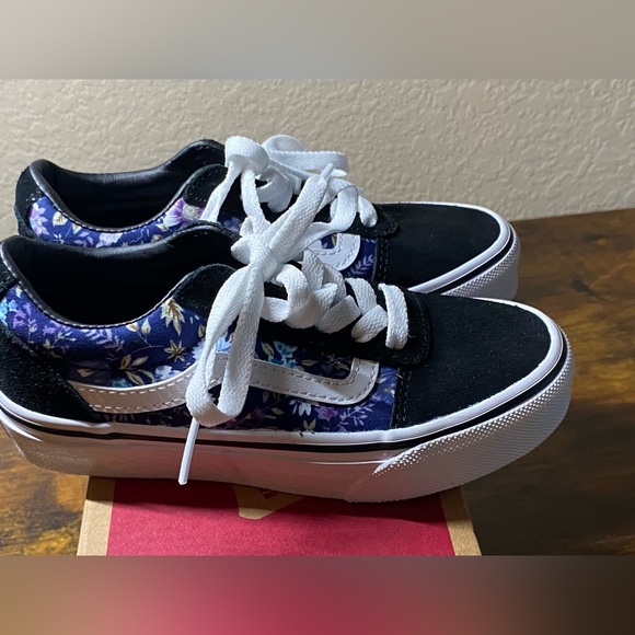 Vans Other - Vans kids Wade shoes in purple floral Size-12